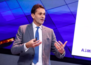 ASML CEO: Dutch-China Tensions Have Not Hit Chipmaker’s Business