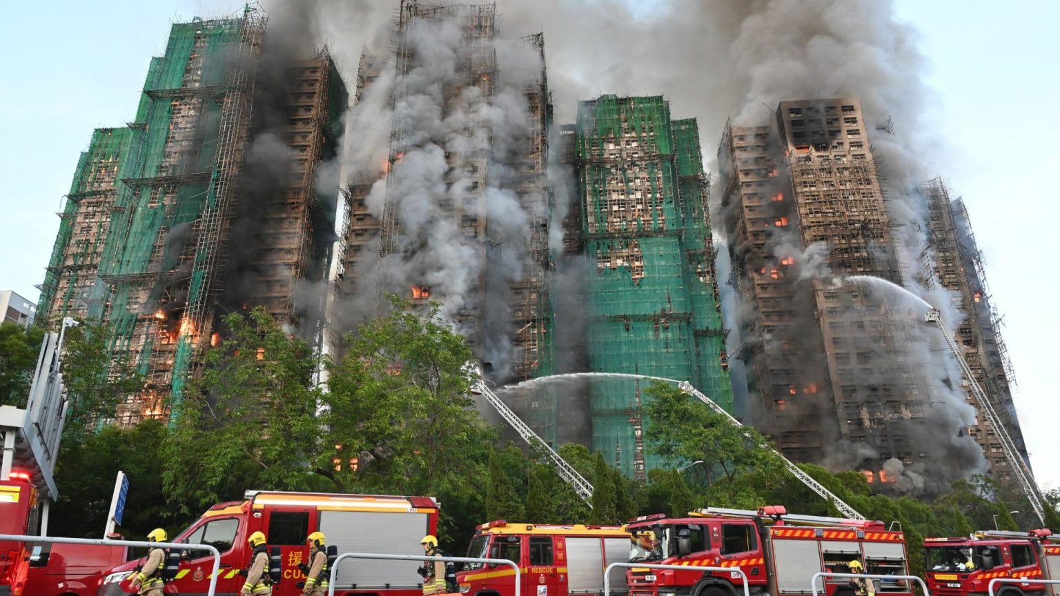 Hong Kong Fire Spread Through the High-Rise With Deadly Speed